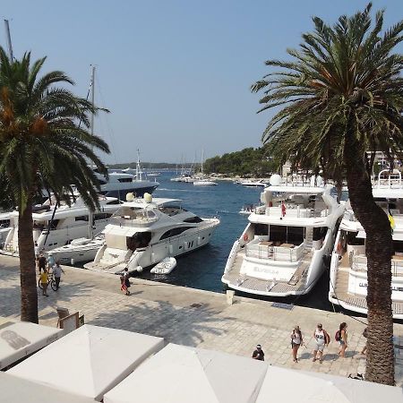 Inn Town Center Hvar Town Esterno foto